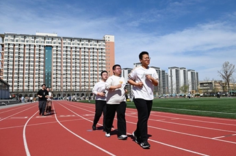 Healthy lifestyle sweeps China amid weight management campaign