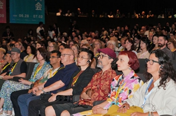 Global artists gather in China's porcelain capital Jingdezhen for industry meeting