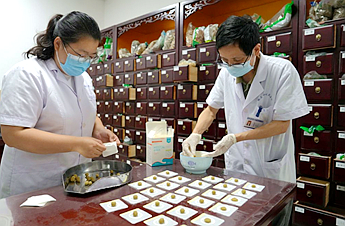 China targets robust TCM services by 2030
